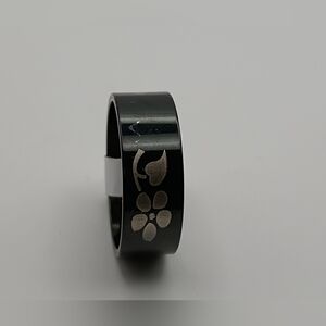 Stainless Steel Black And Silver Engraved Flower Ring Band Size 8 U.S Size 4.5